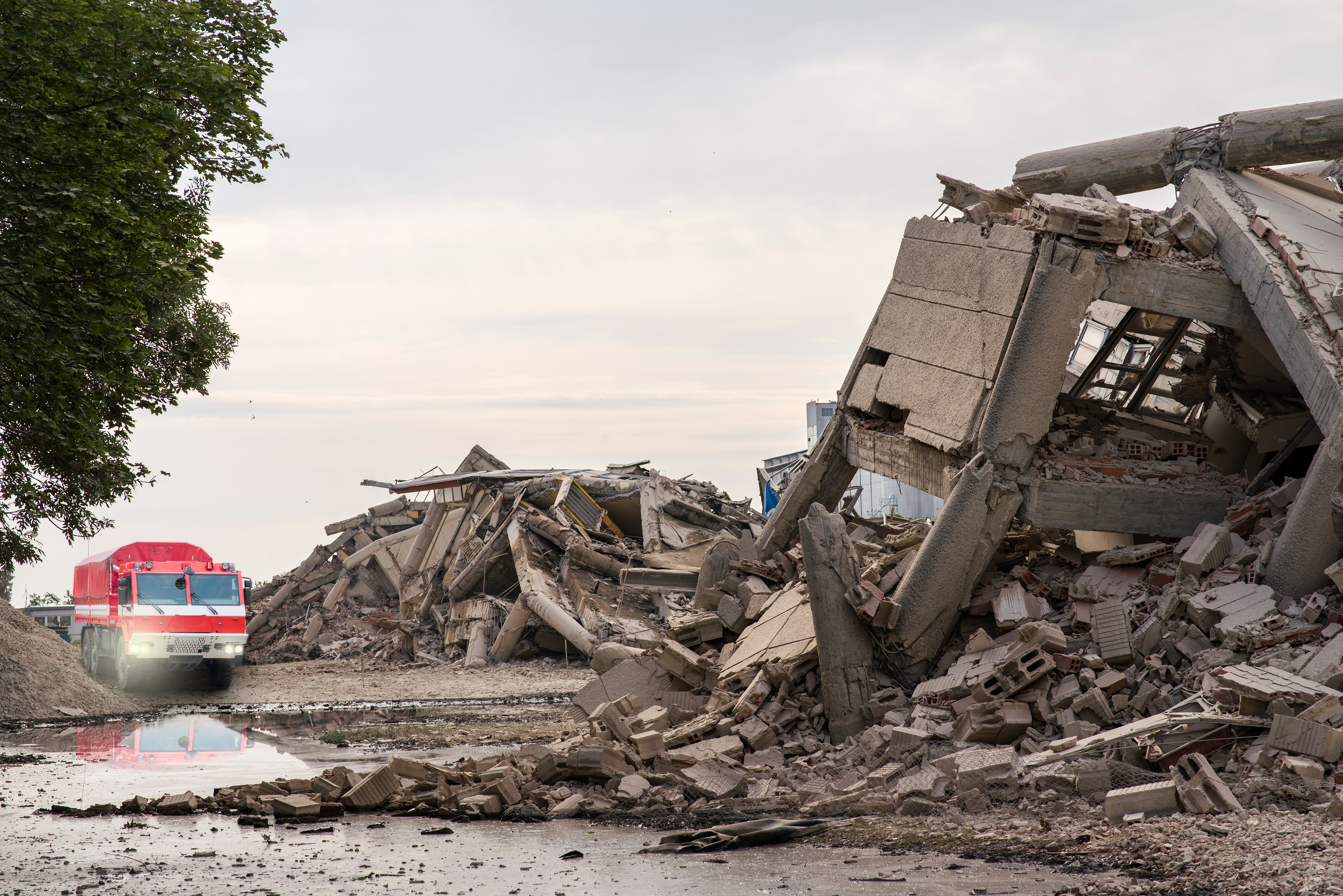 Emergency response operation powered by mobile AirPower Station